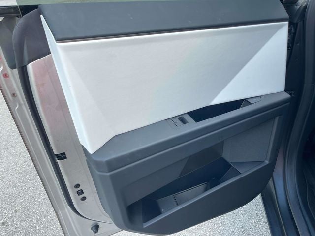 2024 Tesla Cybertruck Base