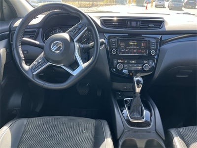 2022 Nissan Rogue Sport SV