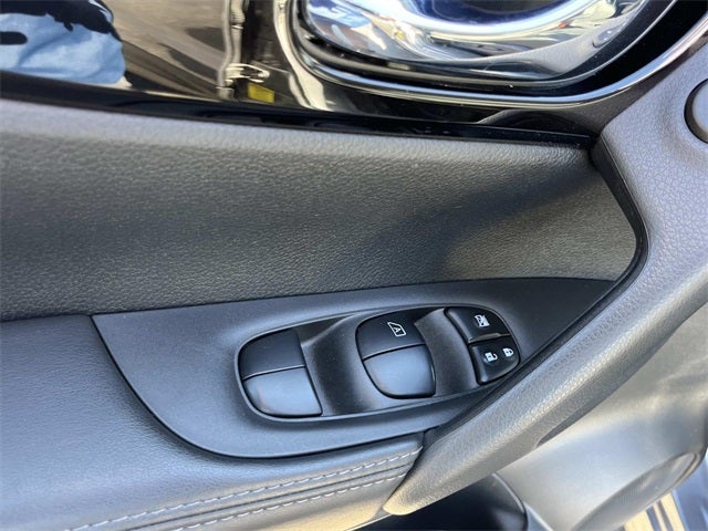 2022 Nissan Rogue Sport SV