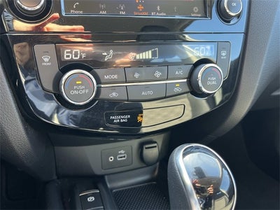 2022 Nissan Rogue Sport SV