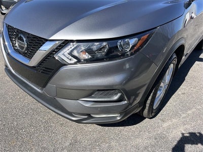 2022 Nissan Rogue Sport SV