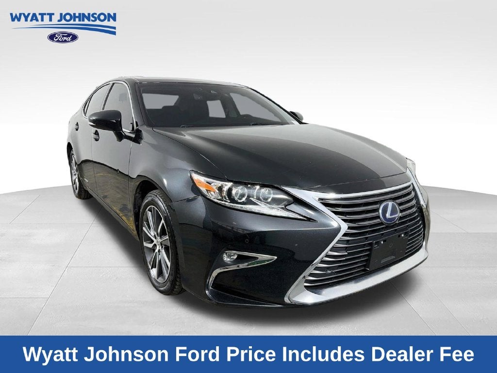 2016 Lexus ES 300h