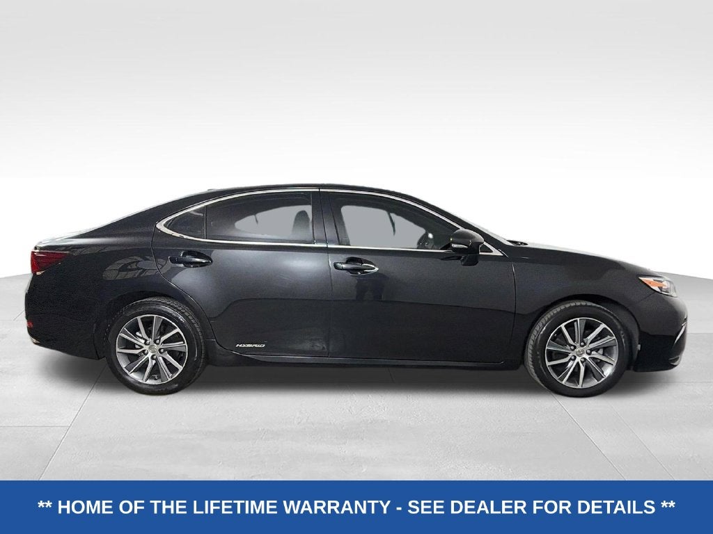 2016 Lexus ES 300h