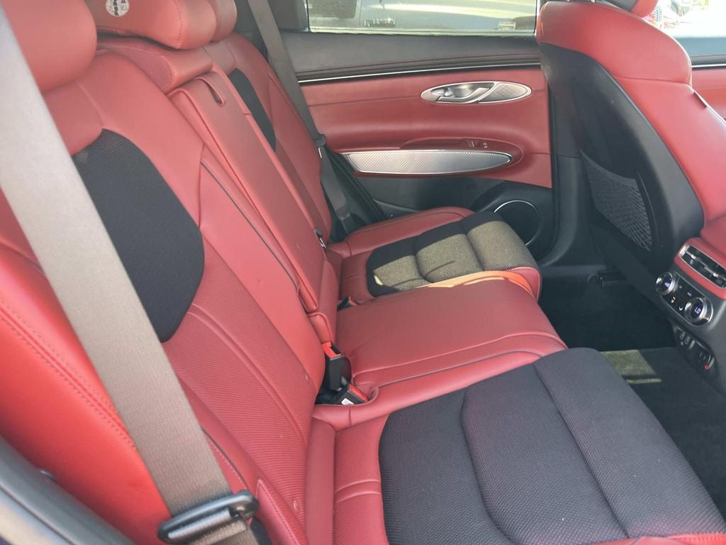 2023 Genesis GV70 2.5T