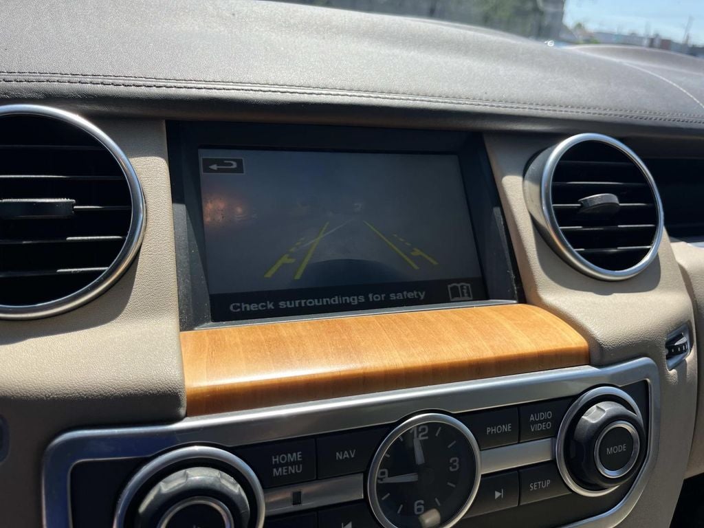 2014 Land Rover LR4 Base
