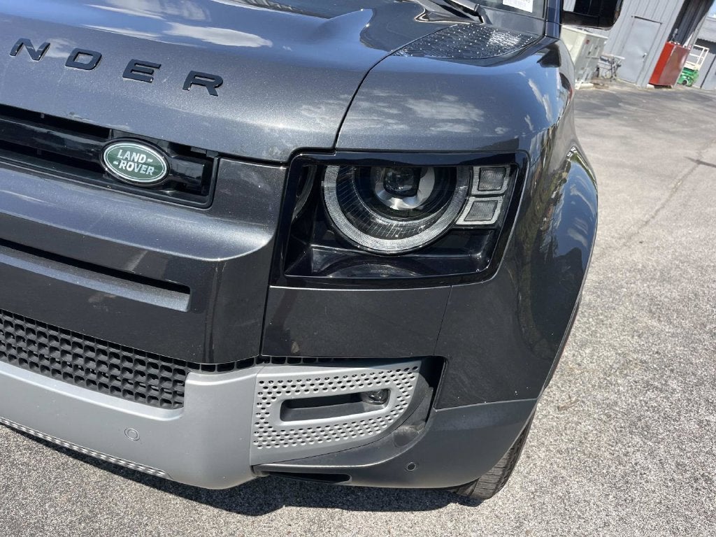 2025 Land Rover Defender 110 S