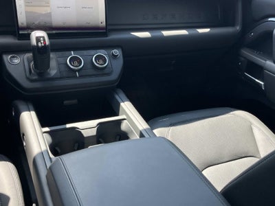 2025 Land Rover Defender 110 S