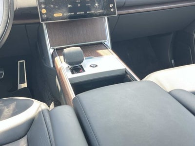 2024 Land Rover Range Rover SE
