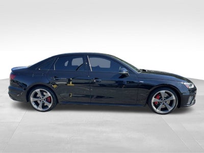 2023 Audi A4 45 S line Prestige quattro