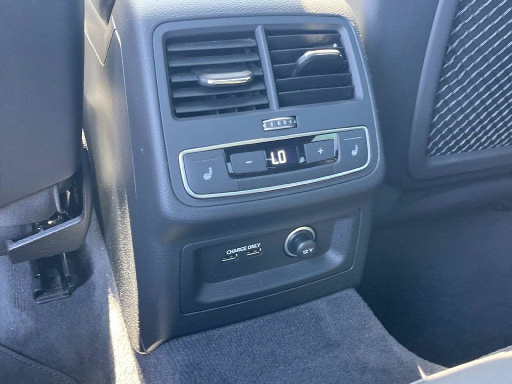 2023 Audi A4 45 S line Prestige quattro