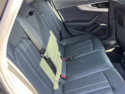 2023 Audi A4 45 S line Prestige quattro
