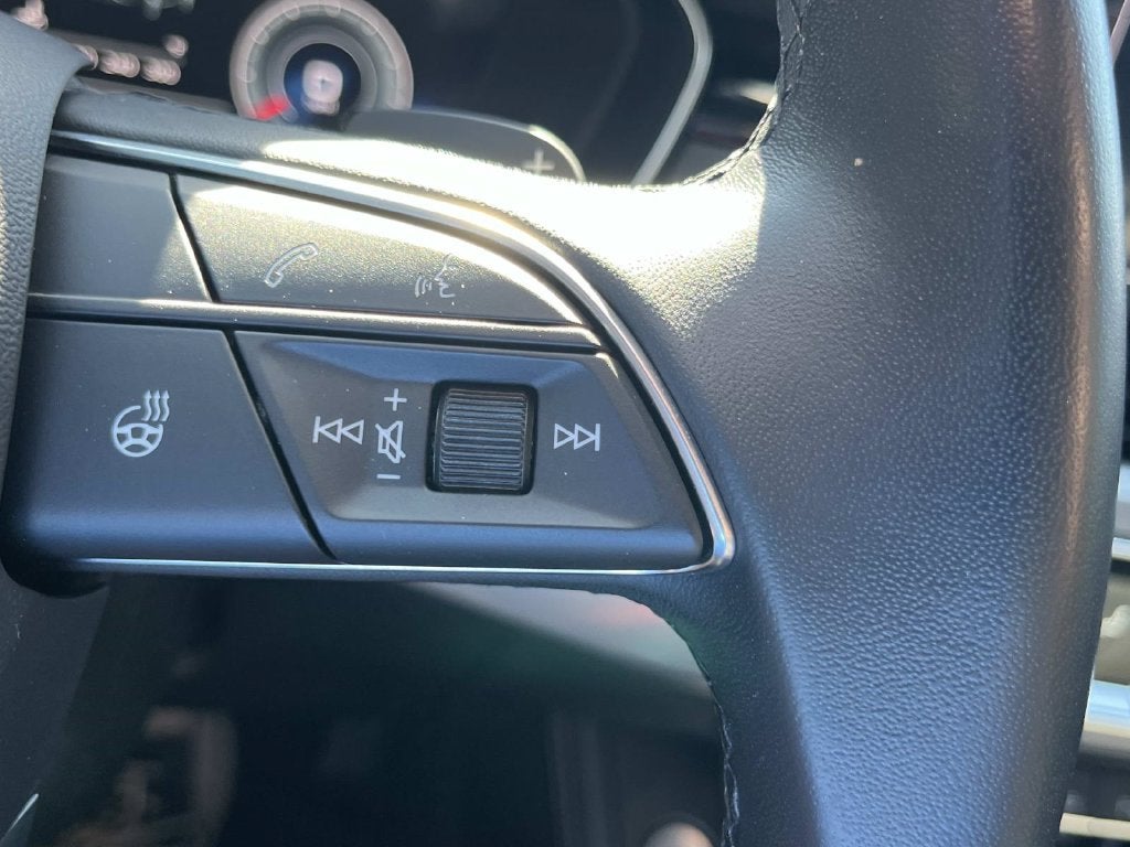 2023 Audi A4 45 S line Prestige quattro