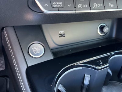 2023 Audi A4 45 S line Prestige quattro