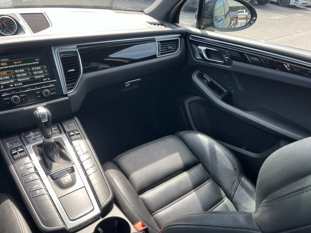 2016 Porsche Macan S