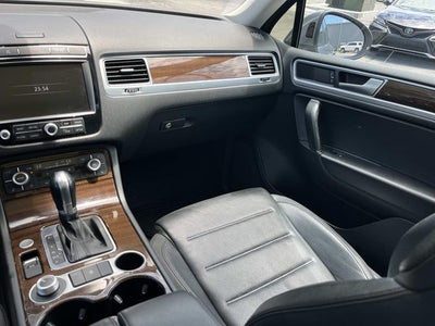 2016 Volkswagen Touareg V6 TDI Lux