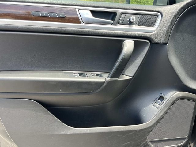 2016 Volkswagen Touareg V6 TDI Lux