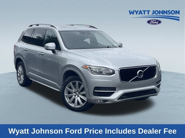 2016 Volvo XC90 T6 Momentum