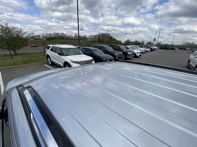 2023 Jeep Wagoneer Base