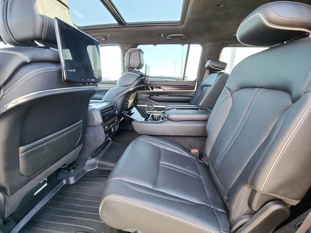 2022 Jeep Grand Wagoneer Series II