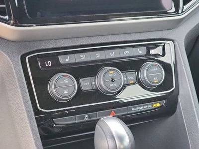 2023 Volkswagen Atlas Cross Sport 3.6L V6 SEL R-Line