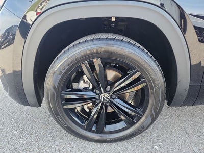 2023 Volkswagen Atlas Cross Sport 3.6L V6 SEL R-Line