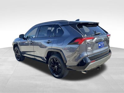 2022 Toyota RAV4 Hybrid SE