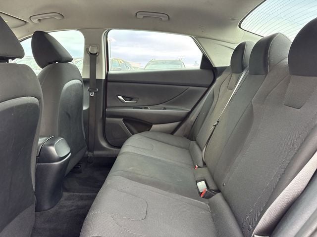 2021 Hyundai Elantra SE