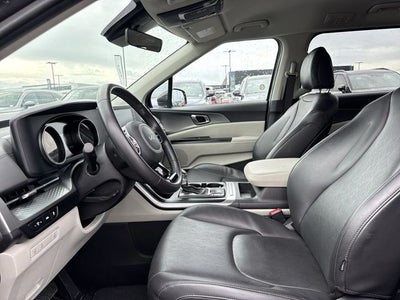 2024 Kia Carnival LX