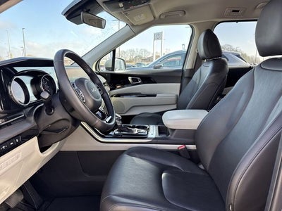 2024 Kia Carnival EX